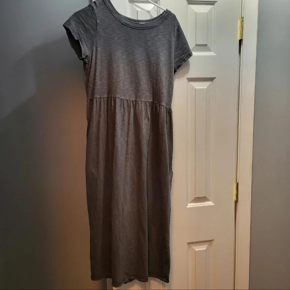 Universal Thread Gray Short-Sleeve Midi Dress - Picture 2 of 3
